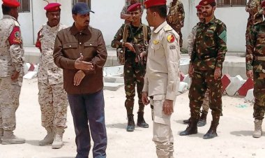 محافظ حضرموت يثني على جاهزية الشرطة العسكرية ودورها في حفظ الأمن