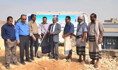 رئيس تنفيذية انتقالي شبوة يشارك في تدشين مشروع مياه باكبيرة بعتق