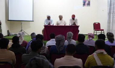 محافظ سقطرى يترأس اجتماعًا مشتركًا لمناقشة سبل النهوض بالقطاع الرياضي في الأرخبيل