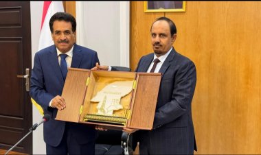 السلطة المحلية والمكتب التنفيذي بحضرموت تُكرّمان السفير بلفقيه تقديرًا لجهوده في خدمة المحافظة