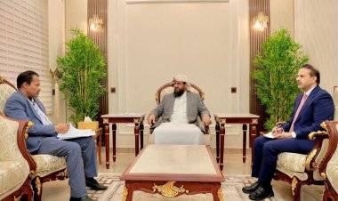 ‏المحرّمي يبحث مع محافظ أبين التحديات الخدمية والأمنية وسبل تعزيز التنمية