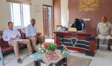 بتوجيهات من مدير مكتب وزارة التربية والتعليم بساحل حضرموت.. لجنة النزول لمدارس التعليم الأهلي والخاص تطلع على مدى التزام المدارس بتخفيض الرسوم الدراسية بالمكلا