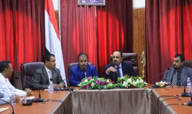 محافظ حضرموت يلتقي لجنة حصر أضرار السيول بالوادي ويؤكد ضرورة الاستعدادات لأي طوارئ ومراعاة الدقة والمصداقية في الرفع بالأضرار