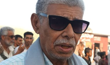 السلطة بالشحر تنعي فقيد الرياضة الكابتن عمر محفوظ الهندي