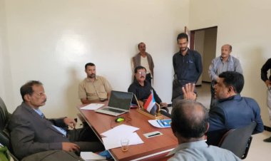 فريق التوجيه والرقابة الرئاسي يتفقد مكاتب إدارات الهيئة التنفيذية للمجلس الانتقالي بشبوة