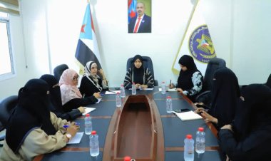 الأمانة العامة تعقد لقاءً تشاورياً لإدارة المرأة والطفل واقسامها بانتقالي العاصمة ومديراتها