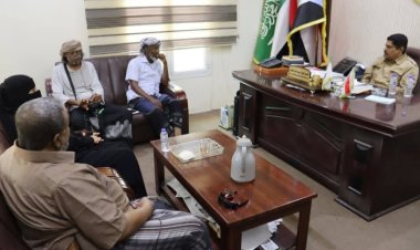 العميد المحمدي يلتقي نقابة المعلمين والتربويين الجنوبيين بساحل حضرموت