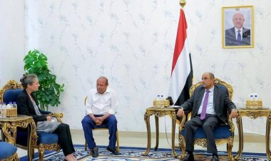 رئيس الوزراء يستقبل سفيرة هولندا لدى اليمن