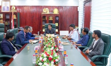 فريق التوجيه والرقابة الرئاسي يلتقي محافظ المهرة ويبحث تعزيز التنسيق المشترك