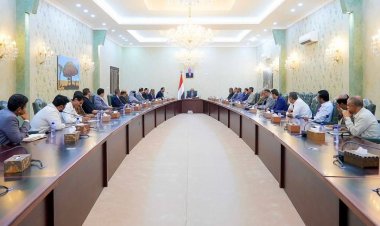 رئيس الوزراء يترأس اجتماعاً بقيادات وزارة التربية والتعليم ويوجه كلمة هامة بمناسبة اقتراب انطلاق العام الدراسي الجديد