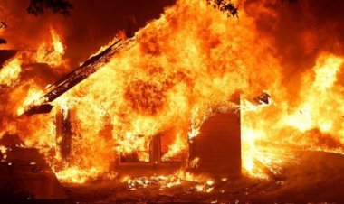 مصرع 3 أشخاص في حريق خلال تظاهرات بإندونيسيا