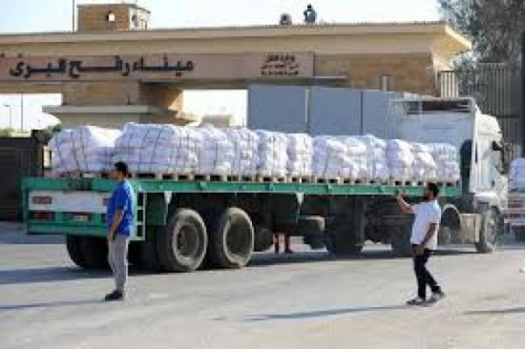 6 آلاف شاحنة محمّلة بالمساعدات جاهزة للدخول إلى غزة