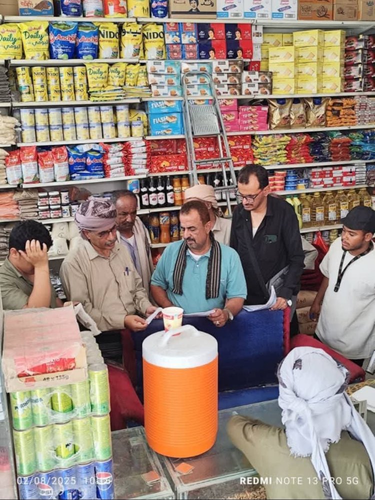 بتوجيهات محافظ شبوة.. حملة رقابية متواصلة في عتق لضبط الأسعار لليوم الرابع