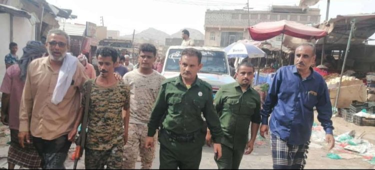 انتقالي ردفان ينفذ حملة لمراقبة أسعار المواد الغذائية في أسواق مدينة الحبيلين