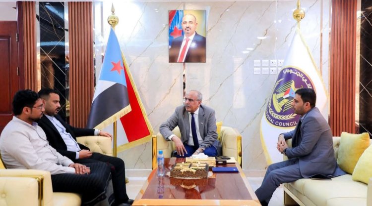 الكثيري يطّلع على أنشطة وبرامج مركز مداد حضرموت للأبحاث والدراسات الاستراتيجية