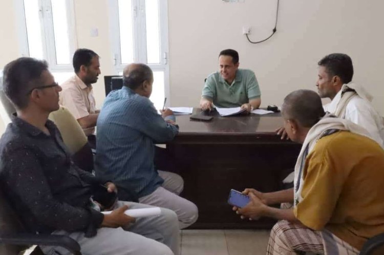 رئيس تنفيذية انتقالي لحج يبحث مع مؤسسة المياه سبل تحسين الخدمة في مديرية الحوطة