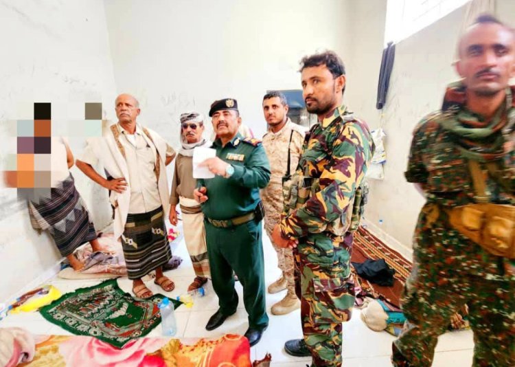 مدير عام شرطة شبوة يزور إدارة البحث الجنائي ويشدد على سرعة البت في قضايا المواطنين