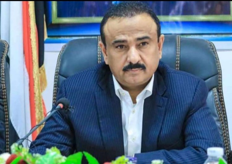 محافظ شبوة يعزّي الأمين العام للمجلس المحلي في وفاة شقيقه