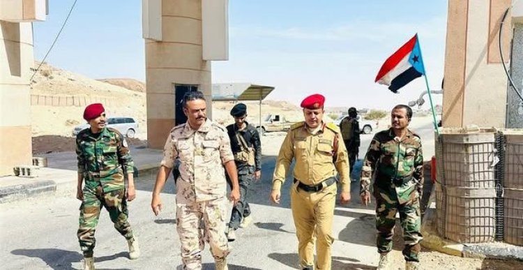 المقدم النقيب يتفقد قوات دفاع شبوة ويشيد بالجاهزية الأمنية والإنجازات منذ التحرير