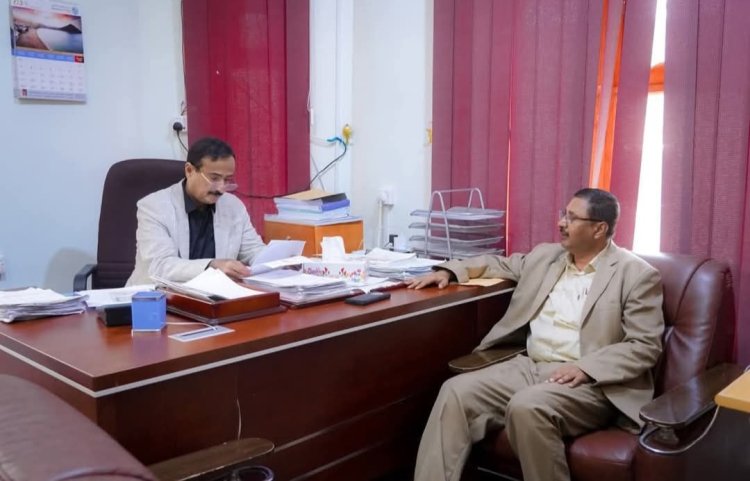 محافظ شبوة يشدد على ضرورة ضبط المخالفات السعرية وحماية المستهلك .