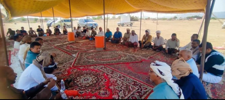 رئيس تنفيذية انتقالي حورة ووادي العين يزور مطرح قبيلة نهد وآل العطاس