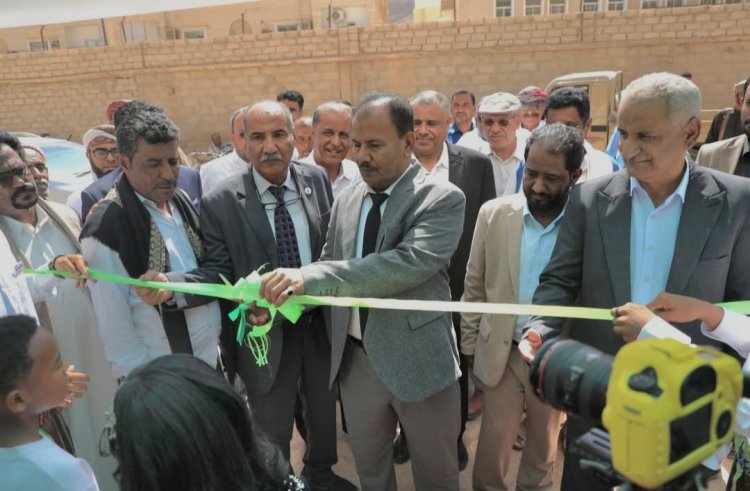 افتتاح المعرض الفني والخيمة التسويقية والقرية التراثية ضمن فعاليات مهرجان النخيل والتمور بوادي حضرموت