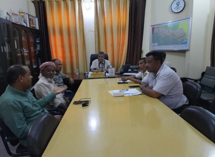 لجنة المناقصات بغيل باوزير تقر خطة البرنامج الاستثماري لعام 2026م