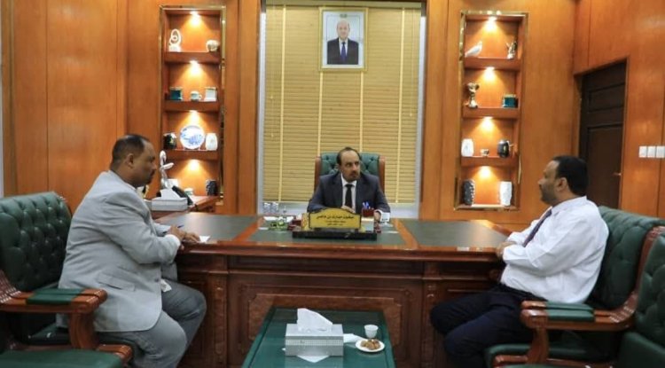 محافظ حضرموت يبحث مع مدير المخيمات الطبية بوزارة الصحة تعزيز الخدمات الصحية بالمحافظة