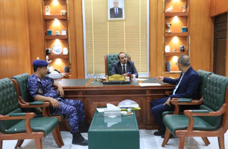 محافظ حضرموت يوجه بحزمة حلول عاجلة لتحسين الخدمات الحيوية في مديرية الشحر