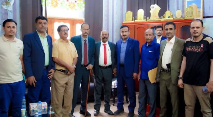 فريق التوجيه والرقابة الرئاسي يلتقي محافظ محافظة شبوة