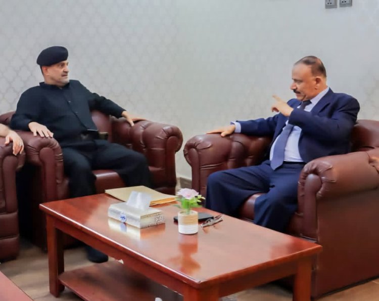 وزير النقل يبحث مع اللواء شلال شايع سبل التعاون المشترك بين الوزارة وجهاز مكافحة الإرهاب