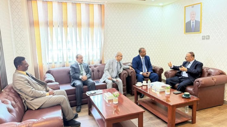 وزارتا النقل والشؤون الاجتماعية تناقشان مسودة انضمام بلادنا لاتفاقية العمل البحري (MLC)