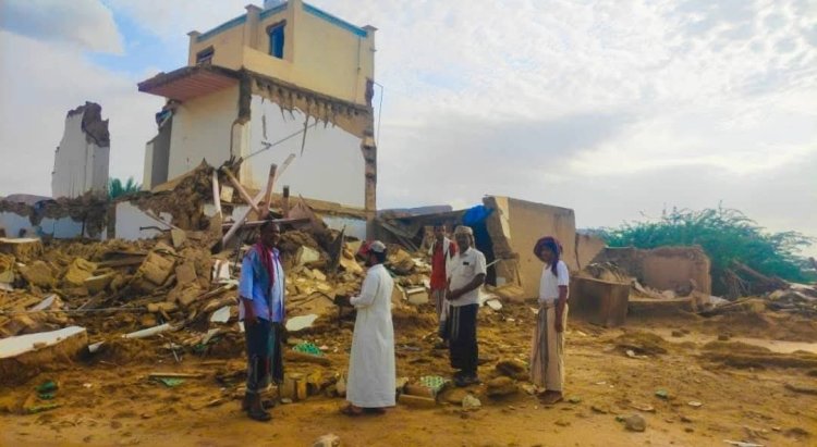 انتقالي حورة ووادي العين والهلال الأحمر الإماراتي يتفقدان أضرار المنخفض الجوي