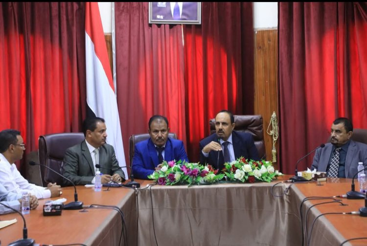 محافظ حضرموت يلتقي لجنة حصر أضرار السيول بالوادي ويؤكد ضرورة الاستعدادات لأي طوارئ ومراعاة الدقة والمصداقية في الرفع بالأضرار