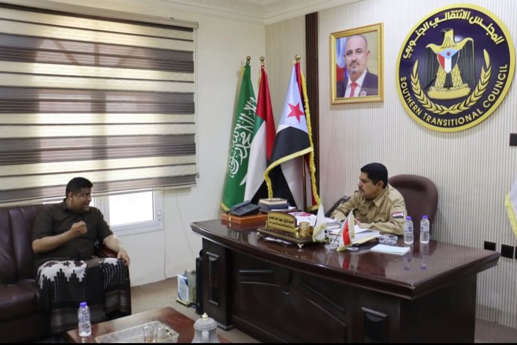 العميد المحمدي يلتقي مدير عام مكتب السياحة بساحل حضرموت