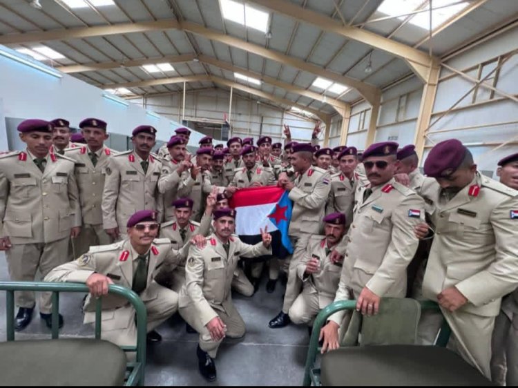 العميد الربيعي يهنئ خريجي كلية زايد العسكرية ويشيد بتفوق الملازم الميسري