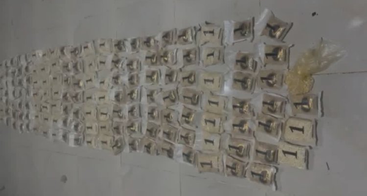 الحملة الأمنية المشتركة تضبط مئات الآلاف من الحبوب المخدرة على متن قارب قرب المندب