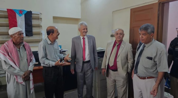 فريق التوجيه والرقابة الرئاسي يطلع على نشاط فرق العمل في منسقية المجلس بجامعة حضرموت