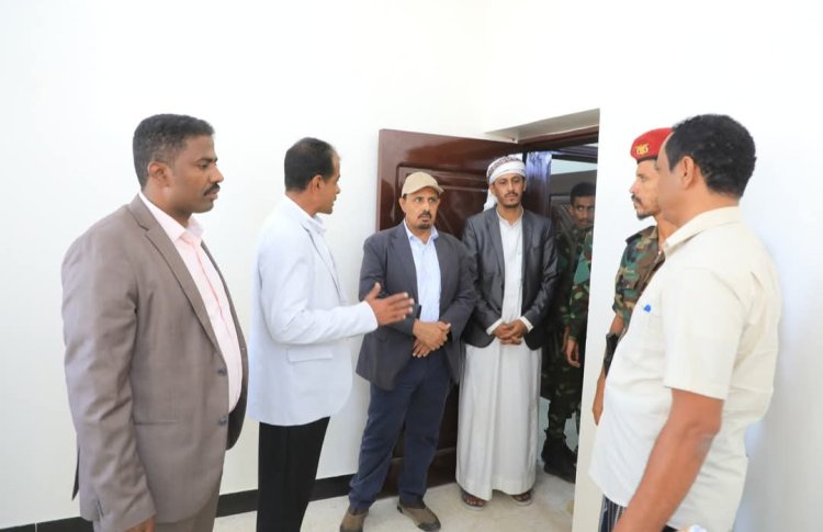 محافظ حضرموت يتفقد أوضاع مديريتي الضليعة ودوعن ويطلع على احتياجات مواطنيها ويوجه بسرعة إغاثة المتضررين