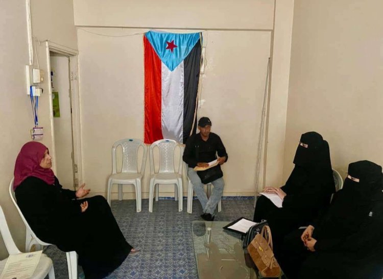 فريق من مجلس المستشارين يطّلع على جهود مركز عدن للتوعية من خطر المخدرات