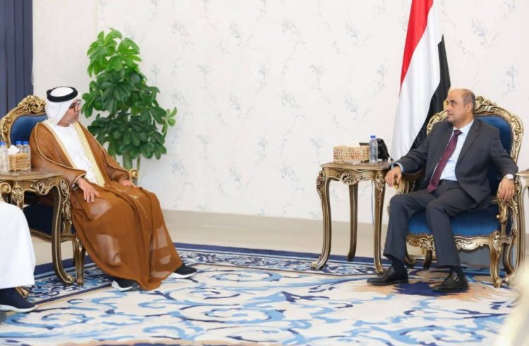 رئيس الوزراء يستقبل في عدن السفير الإماراتي لدى اليمن