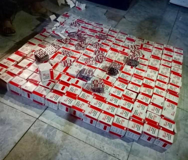 قوات العمالقة الجنوبية تضبط كمية كبيرة من المخدرات في باب المندب