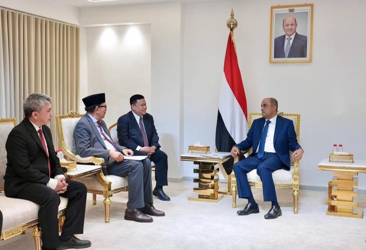 رئيس الوزراء يستقبل سفير إندونيسيا لدى اليمن