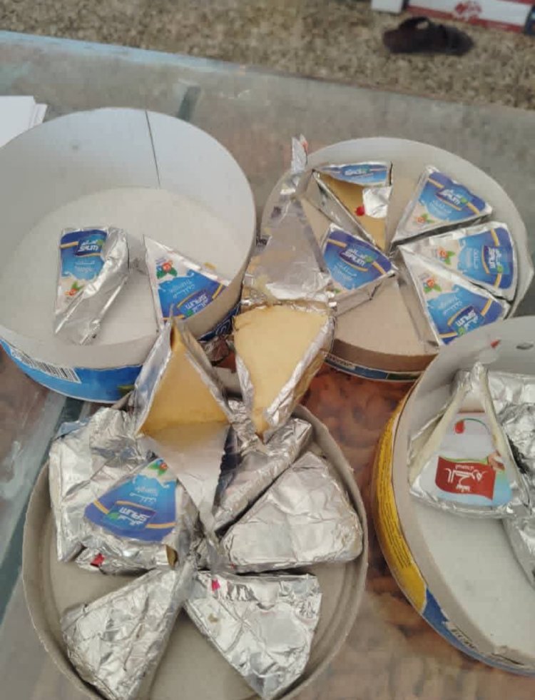 أجهزة الرقابة في عتق تصادر كميات من الأجبان الفاسدة وتؤكد أهمية الحذر في استهلاك المواد الغذائية