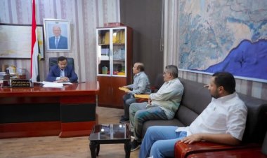 المحافظ ابن الوزير يبحث مع هيئة الآثار مشاريع الحفاظ على المواقع التاريخية في شبوة