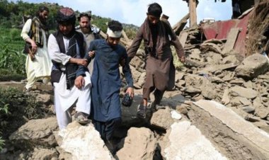 أفغانستان تنزل قوات خاصة جوا لإنقاذ الناجين من الزلازل