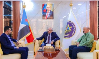 الكثيري يطَّلع على سير عمل المؤسسة العامة للطرق والجسور بالعاصمة عدن