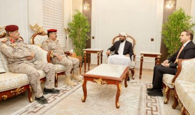 المحرّمي يبحث مع وزير الدفاع ومدير الأكاديمية العسكرية أوضاع القوات المسلحة وخطط التدريب