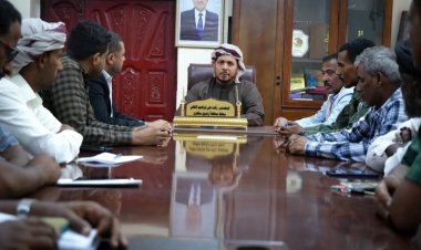 محافظ سقطرى يلتقي مديري الثقافة والآثار ومؤسسة التراث الثقافي والطبيعي