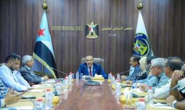 الهيئة السياسية تؤكد أهمية تعزيز الالتفاف حول قيادة المجلس الانتقالي الجنوبي